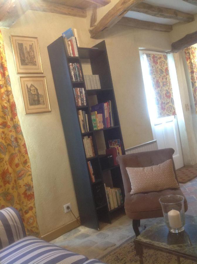 Holiday home Le Clos-masure De Beatrice
